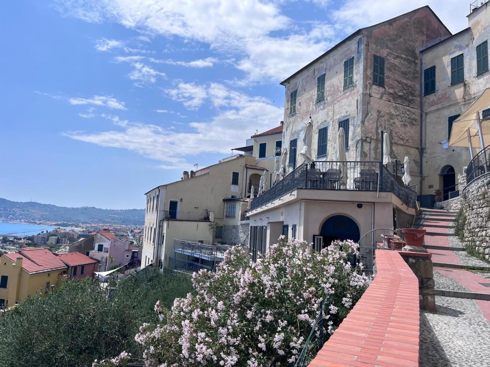 Bed and Breakfast La Finestra Sul Borgo Cervo Exteriér fotografie