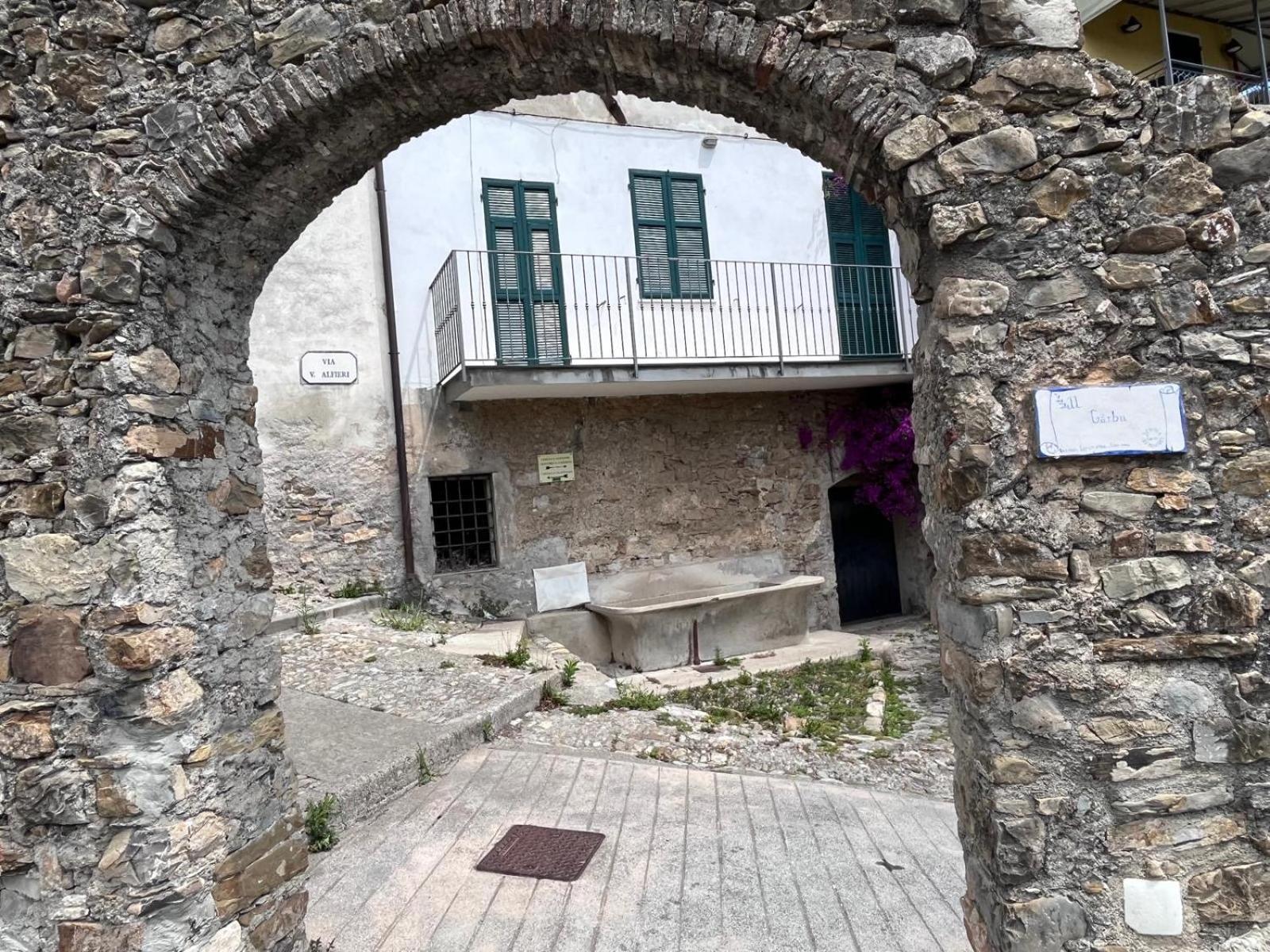 Bed and Breakfast La Finestra Sul Borgo Cervo Exteriér fotografie